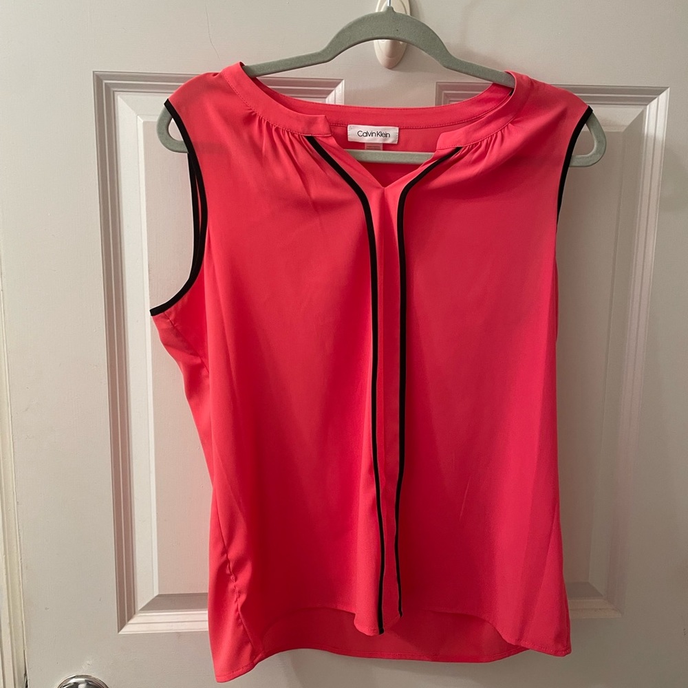 🔴Calvin Klein size large shirt🔴